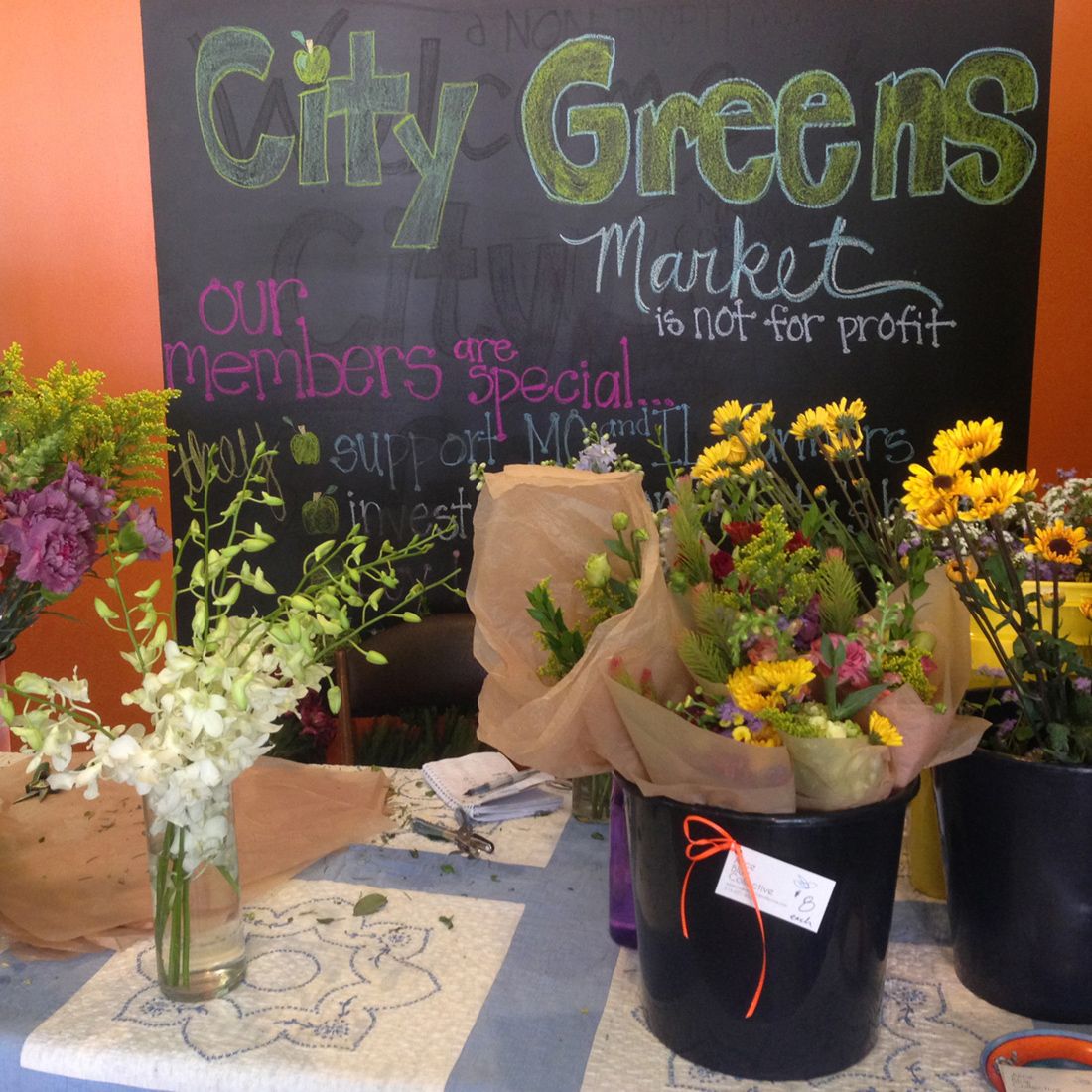  flower arrangements at city greens market